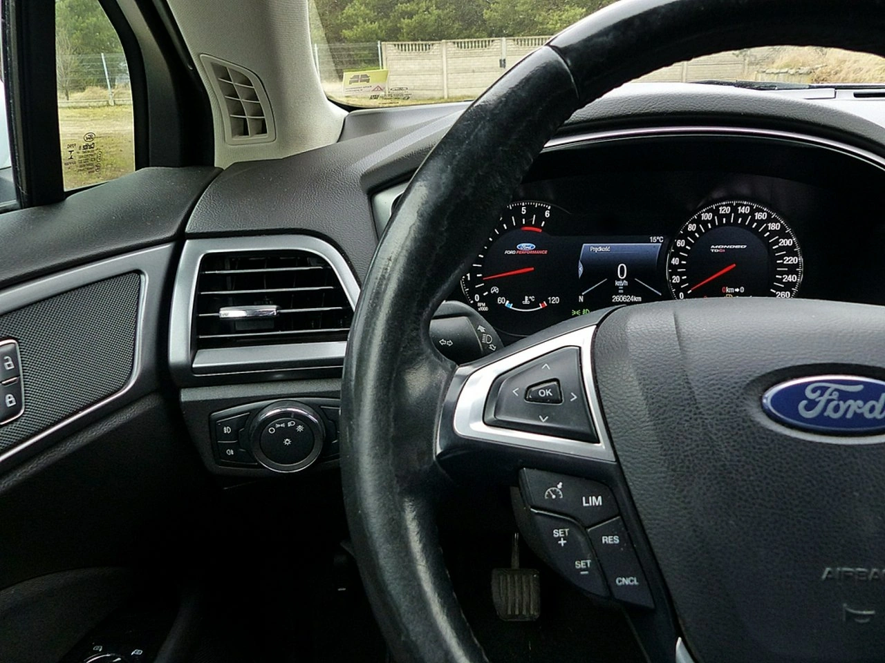 Ford Mondeo - Zdjęcie 27