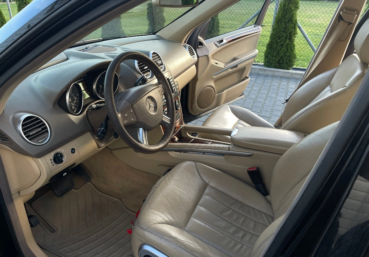 Mercedes-Benz ML - Zdjęcie 12