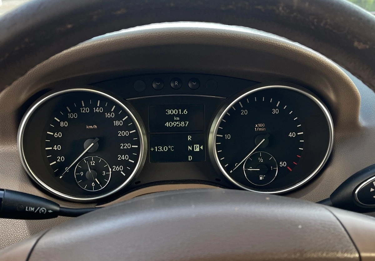 Mercedes-Benz ML - Zdjęcie 23