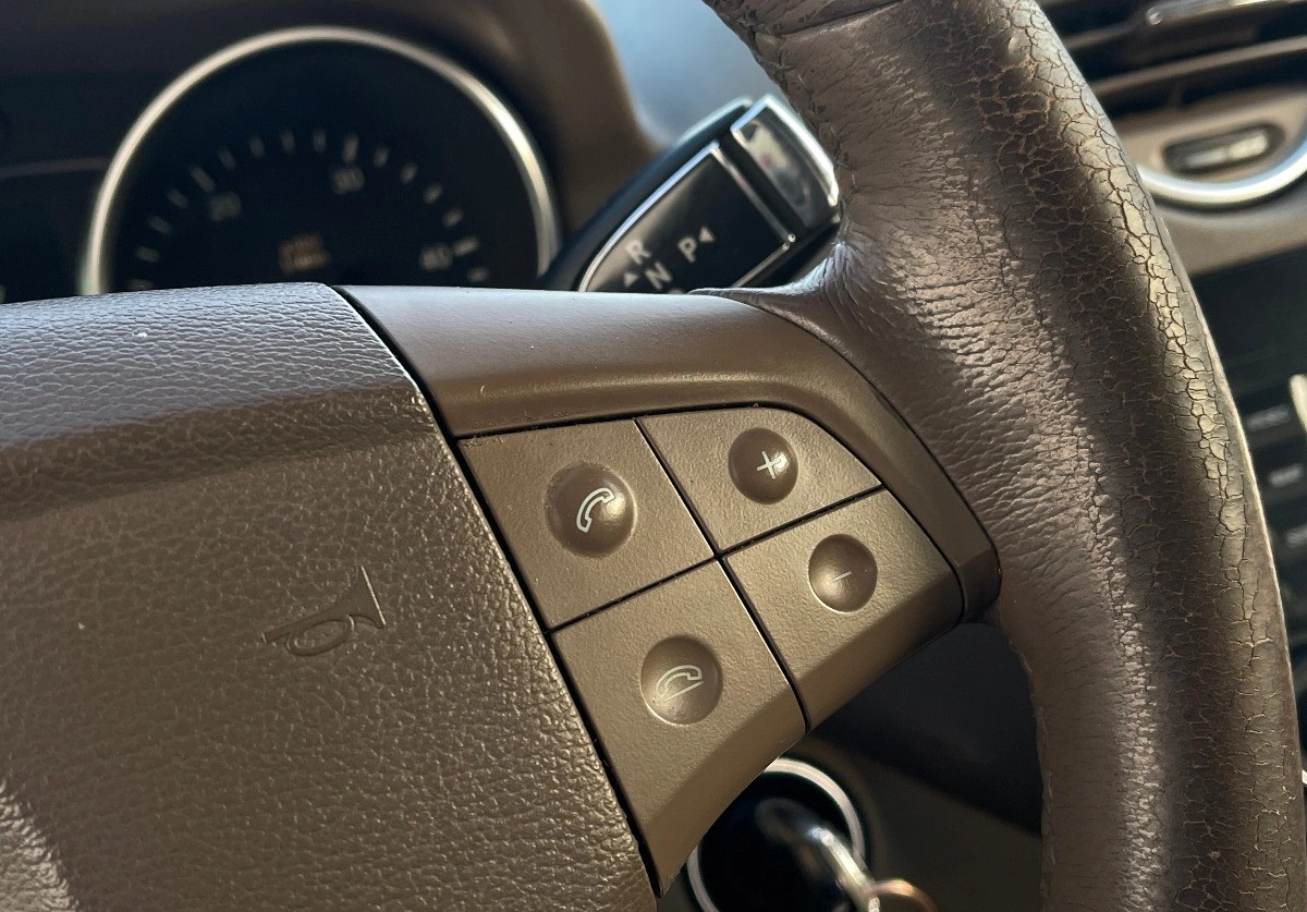 Mercedes-Benz ML - Zdjęcie 25