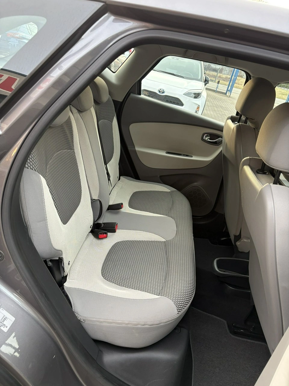 Renault Captur - Zdjęcie 13