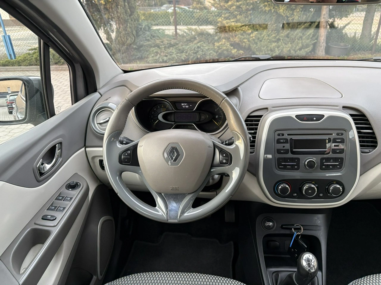 Renault Captur - Zdjęcie 15