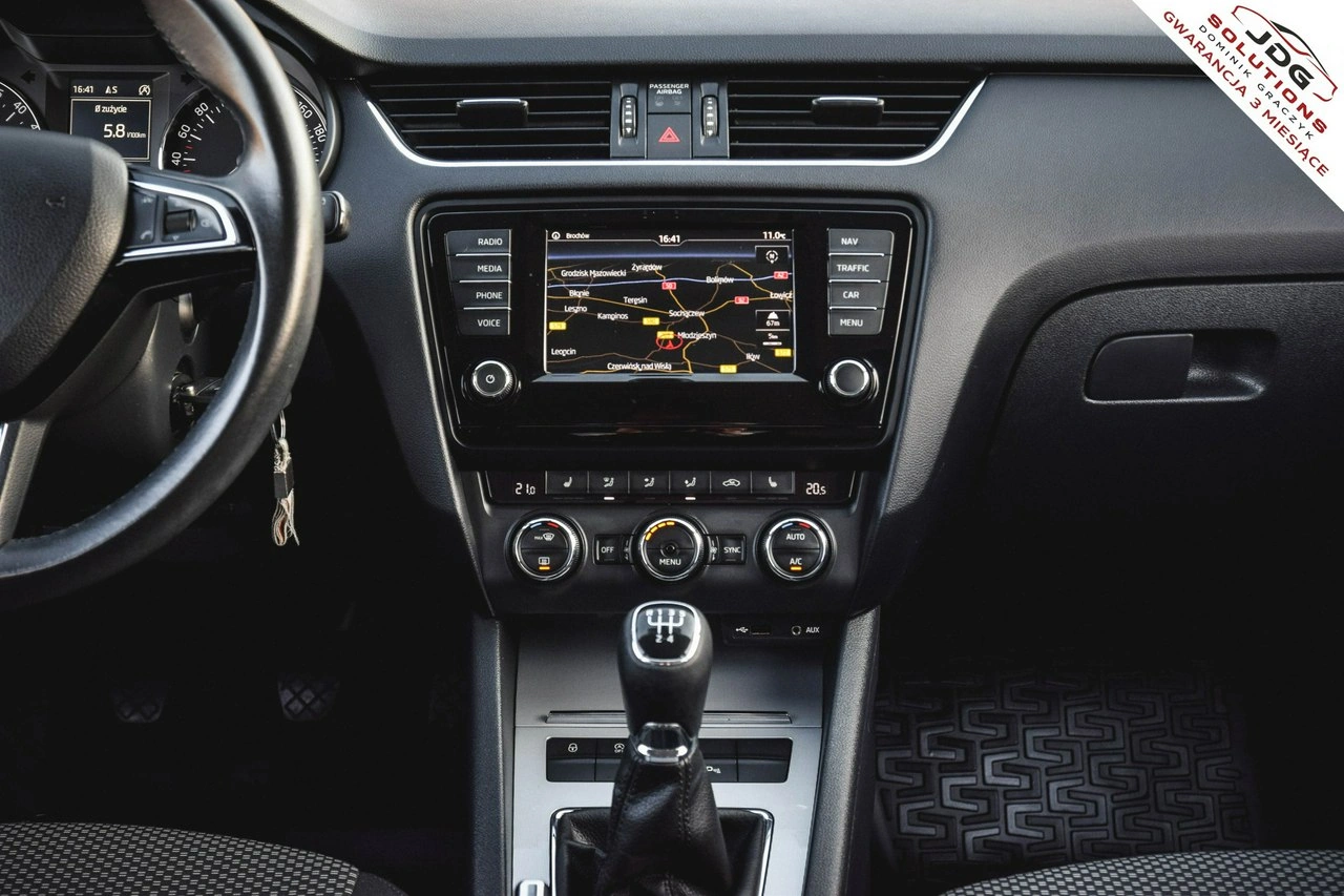 Skoda Octavia - Zdjęcie 23