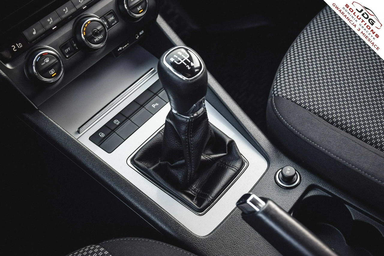 Skoda Octavia - Zdjęcie 24