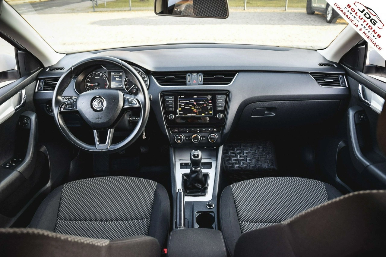 Skoda Octavia - Zdjęcie 26