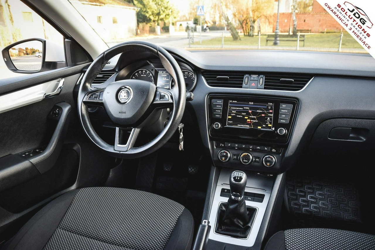 Skoda Octavia - Zdjęcie 27