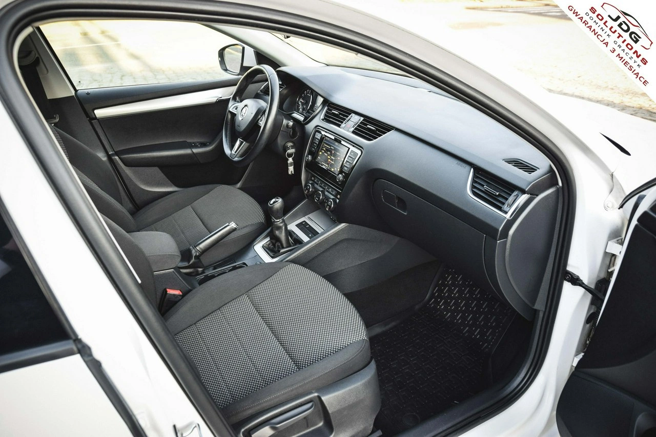 Skoda Octavia - Zdjęcie 28