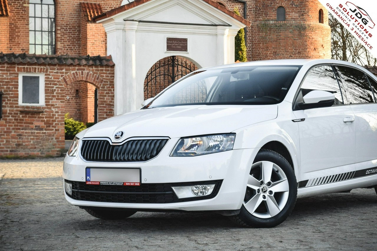 Skoda Octavia - Zdjęcie 8