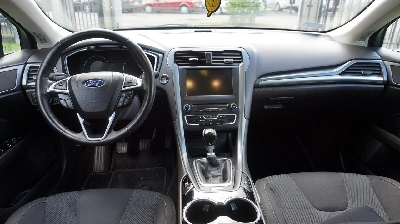 Ford Mondeo - Zdjęcie 2