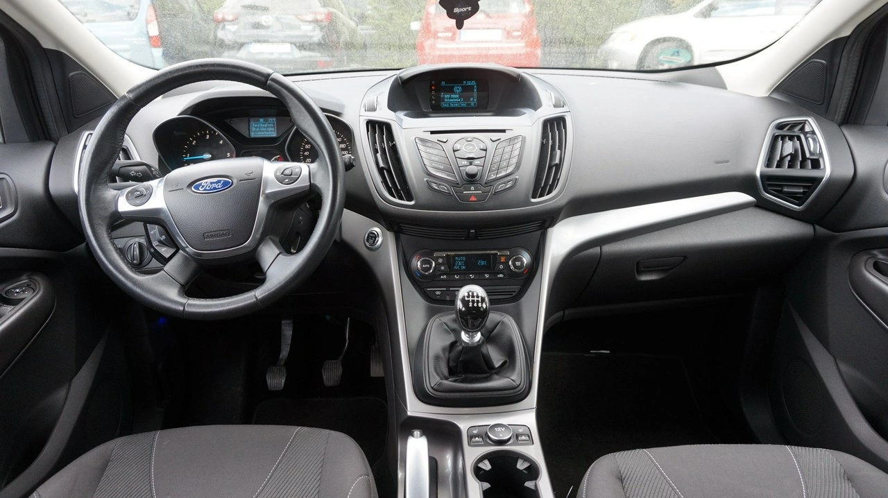 Ford Kuga - Zdjęcie 9
