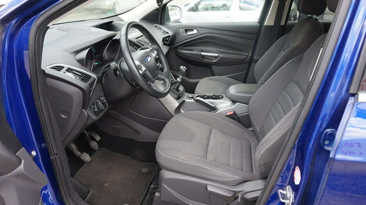 Ford Kuga - Zdjęcie 10