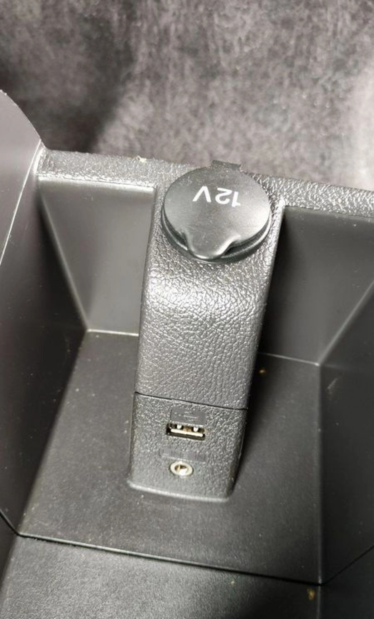 Ford Tourneo Connect - Zdjęcie 32