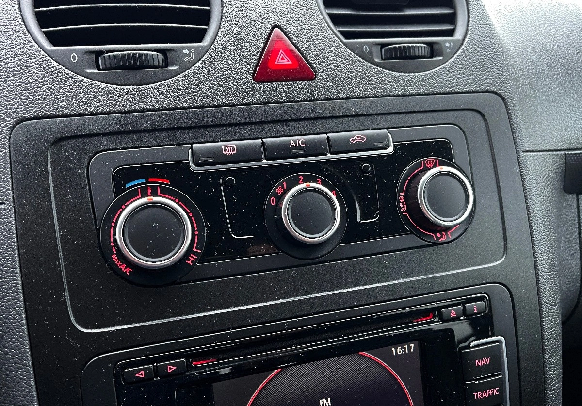 Volkswagen Caddy - Zdjęcie 21