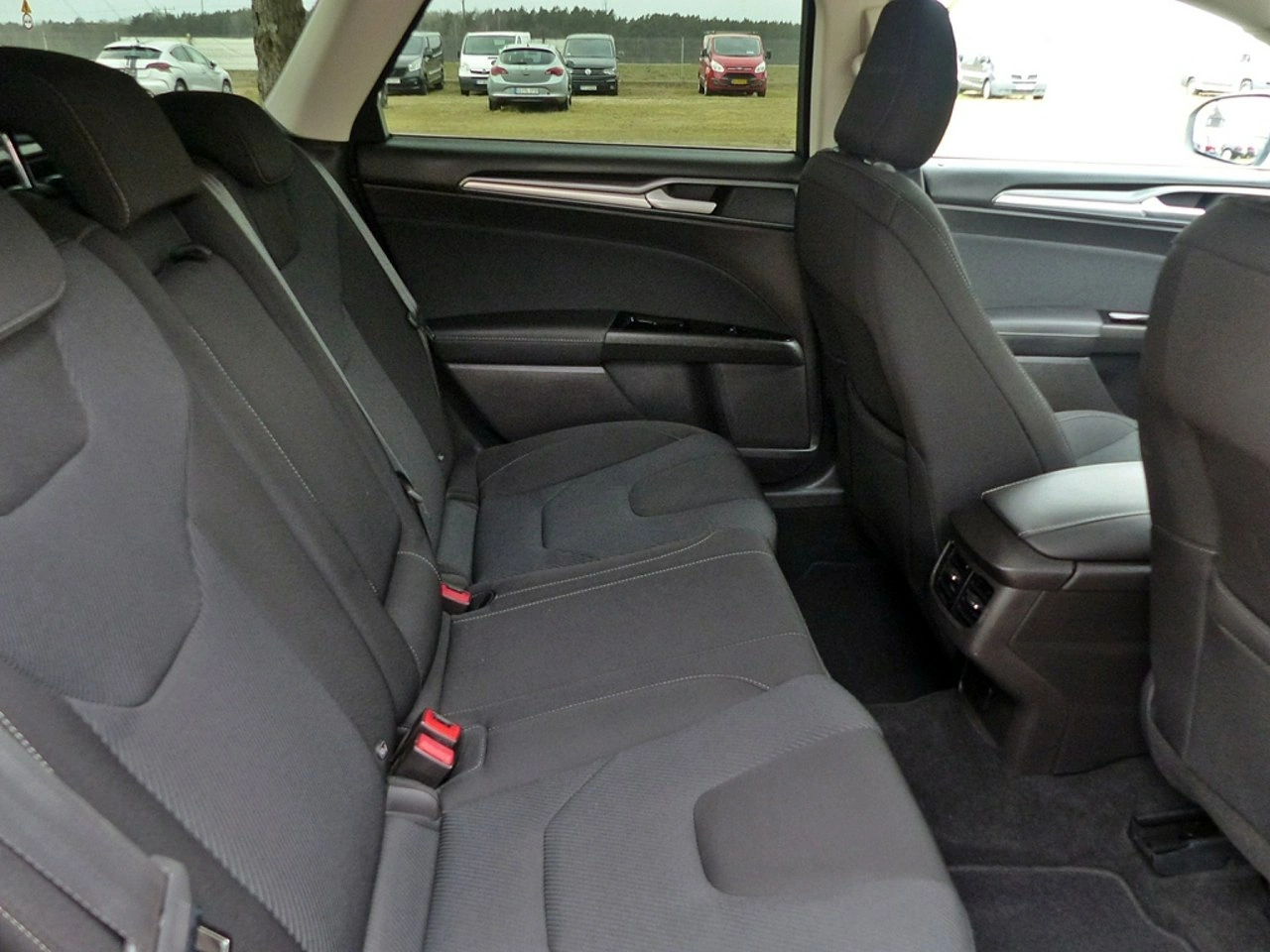 Ford Mondeo - Zdjęcie 22