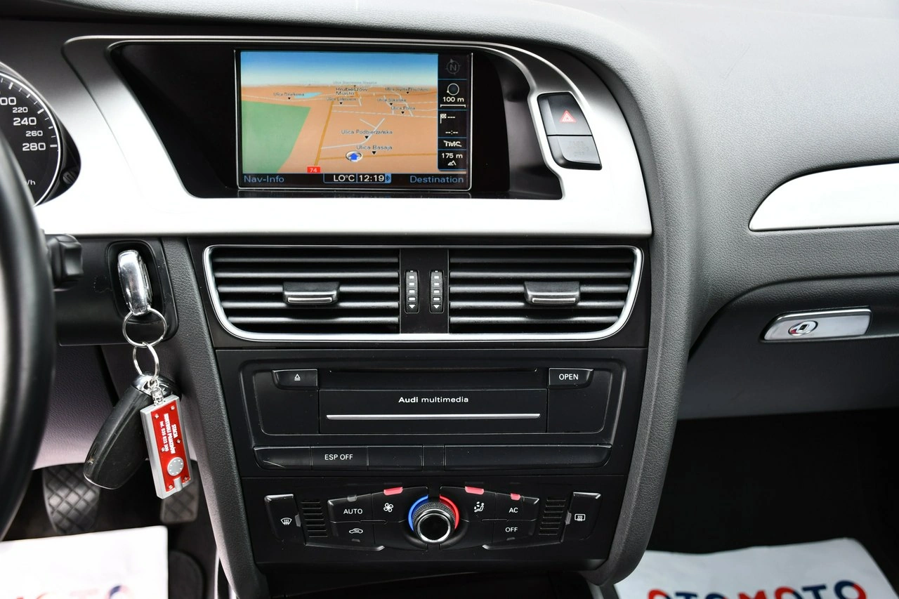 Audi A4 - Zdjęcie 21