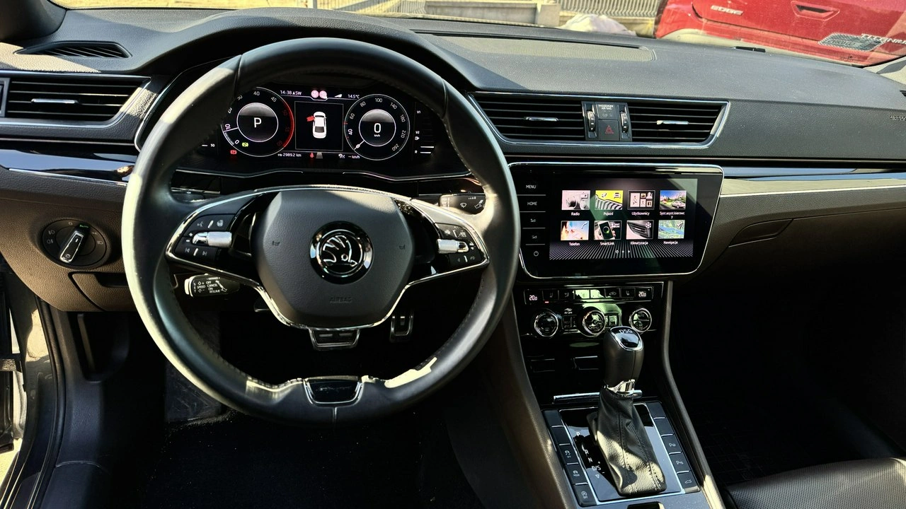 Skoda Superb - Zdjęcie 24
