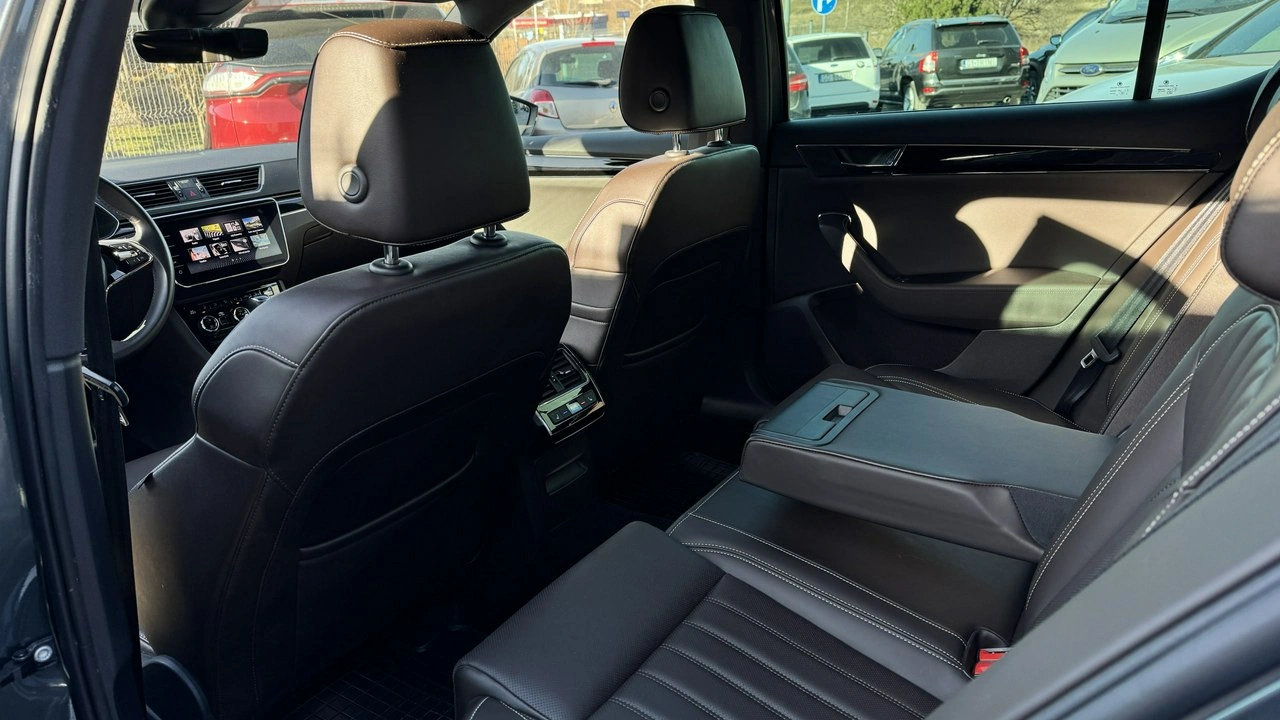 Skoda Superb - Zdjęcie 33