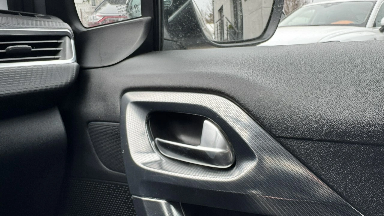 Peugeot 2008 - Zdjęcie 9