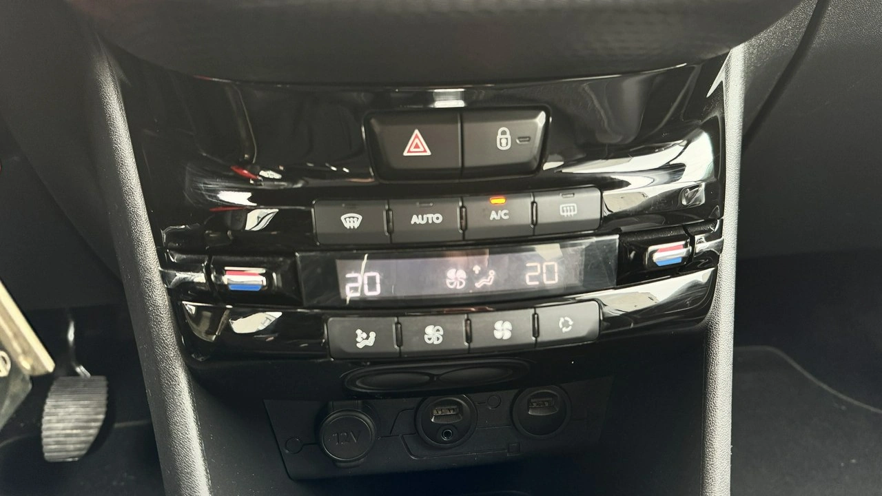 Peugeot 2008 - Zdjęcie 12