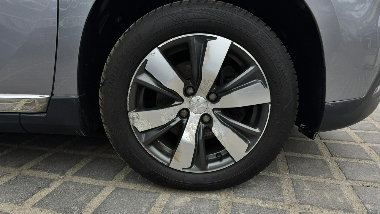 Peugeot 2008 - Zdjęcie 33