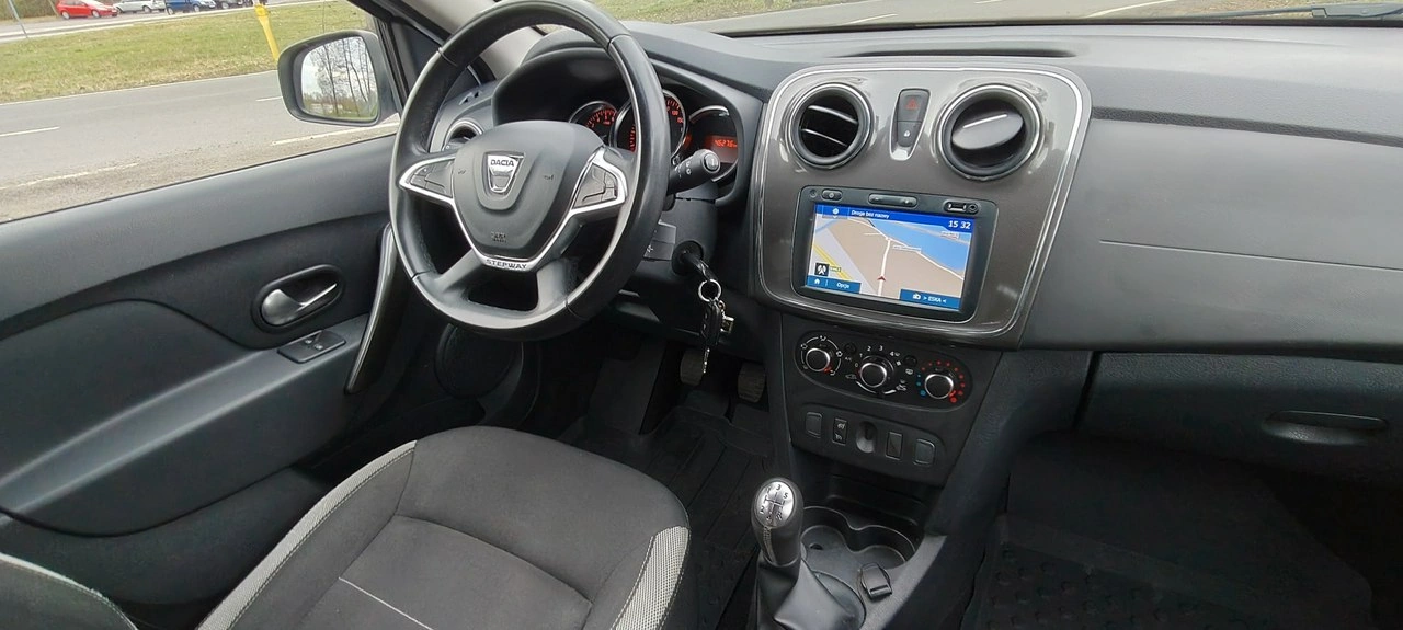 Dacia Sandero Stepway - Zdjęcie 8
