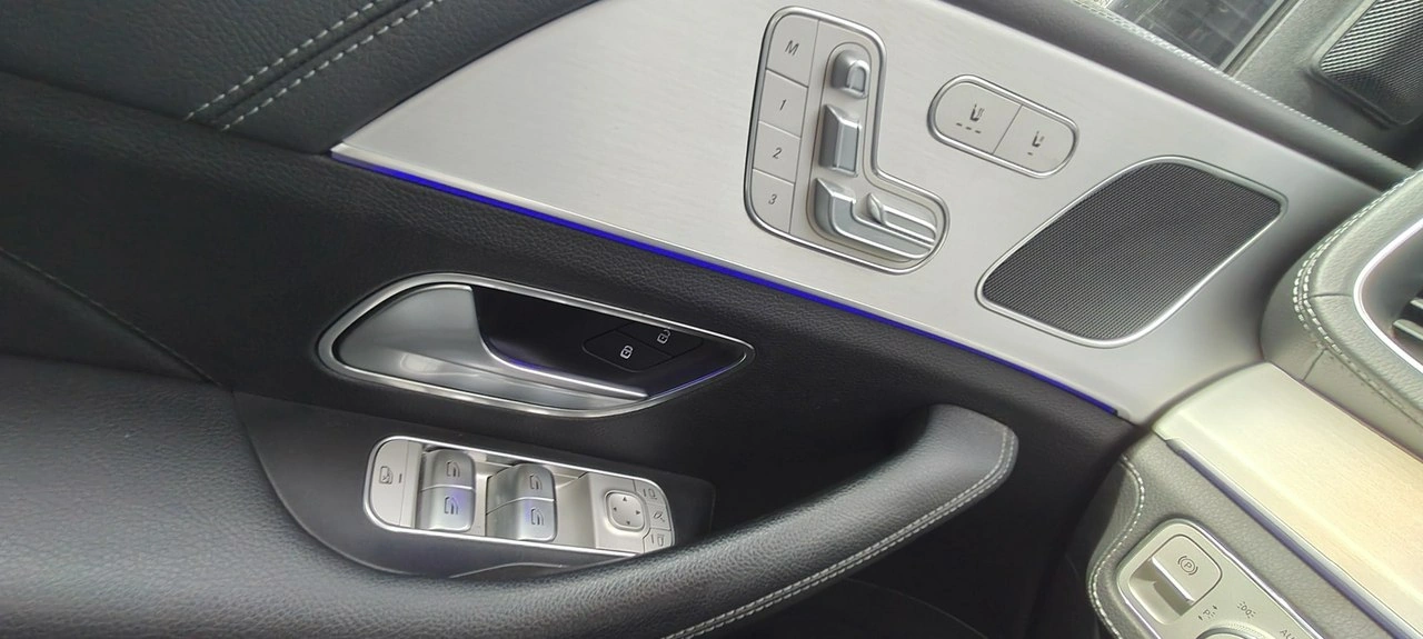 Mercedes GLE 350 de - Zdjęcie 17