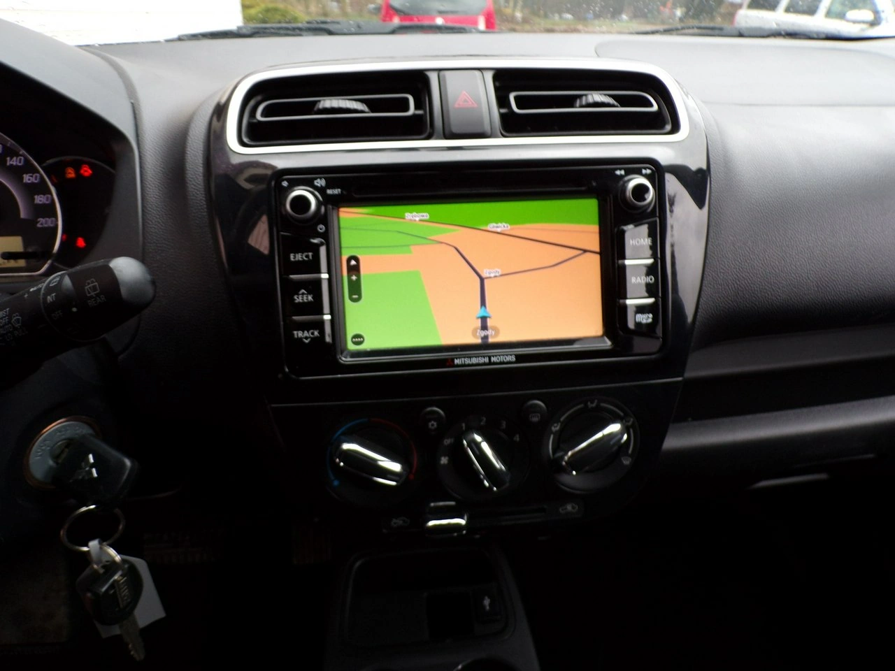 Mitsubishi Space Star - Zdjęcie 19