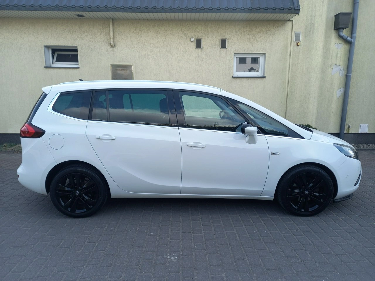 Opel Zafira - Zdjęcie 13