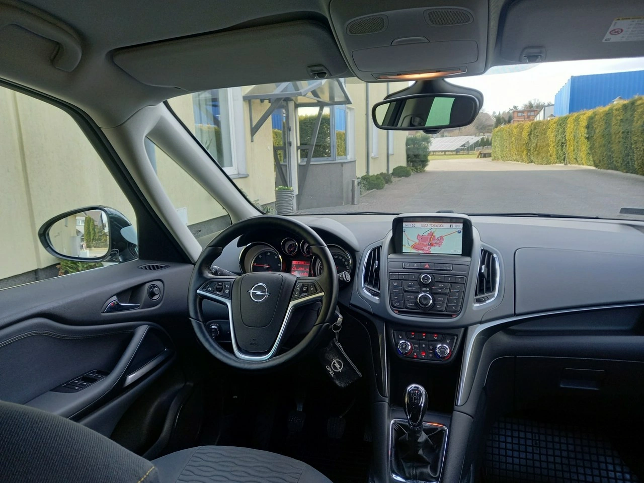 Opel Zafira - Zdjęcie 24