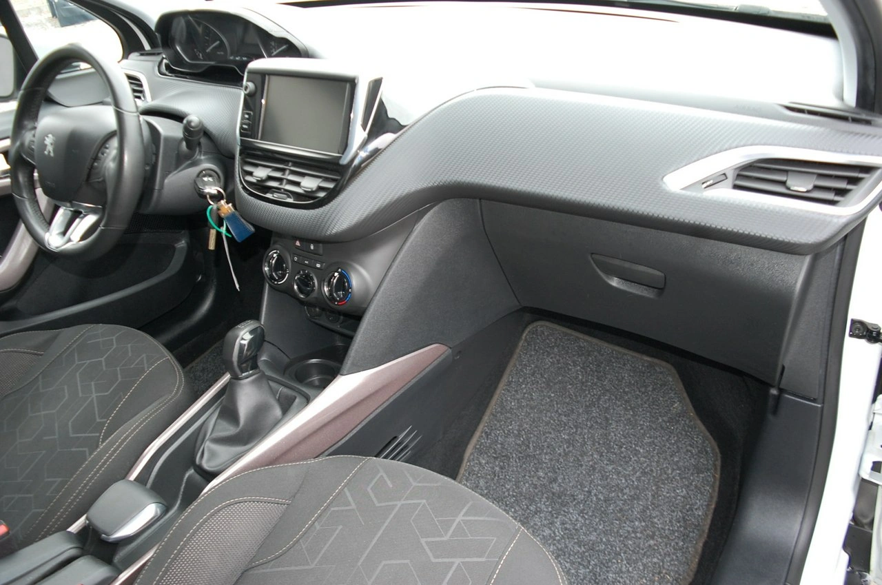 Peugeot 2008 - Zdjęcie 23