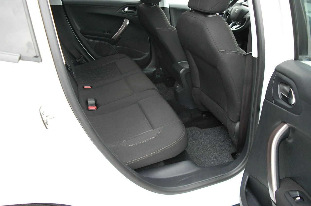 Peugeot 2008 - Zdjęcie 24