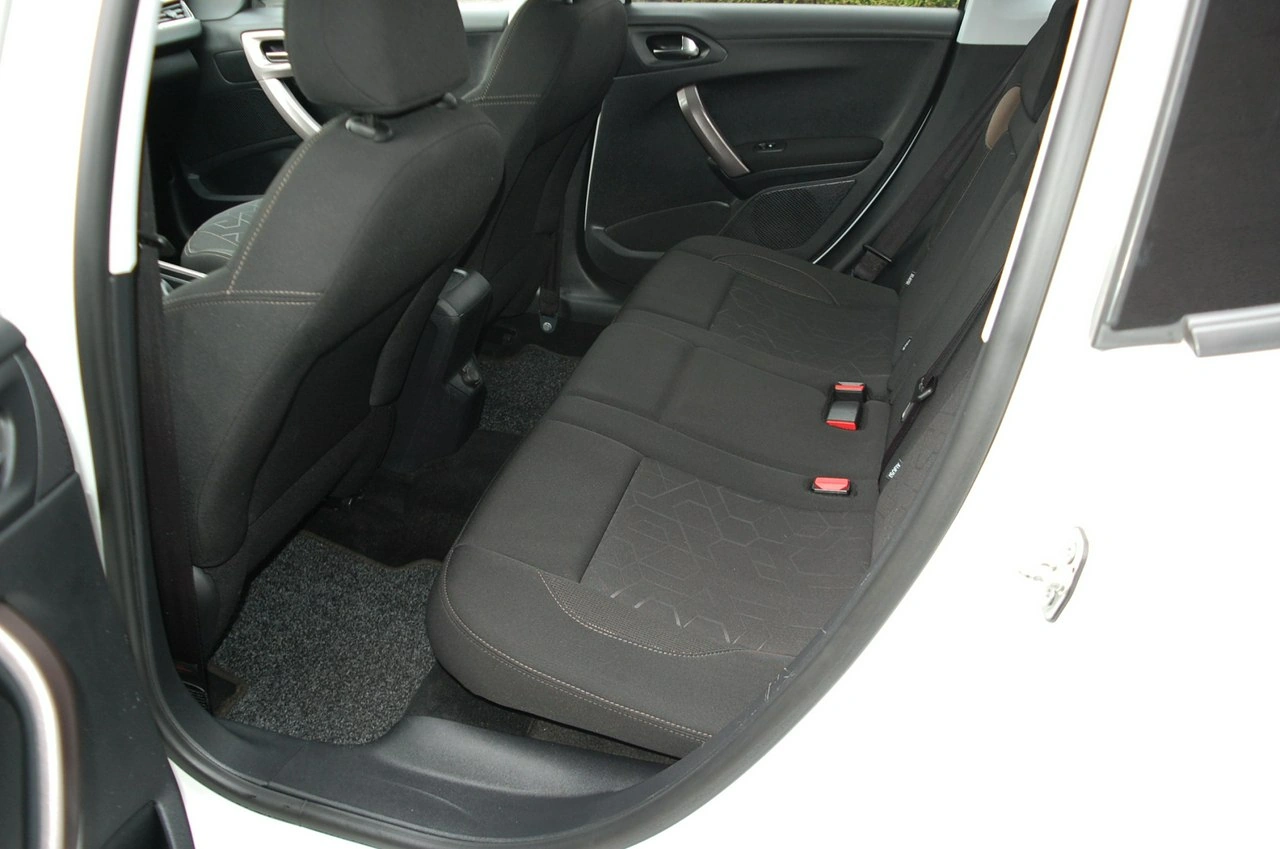 Peugeot 2008 - Zdjęcie 25