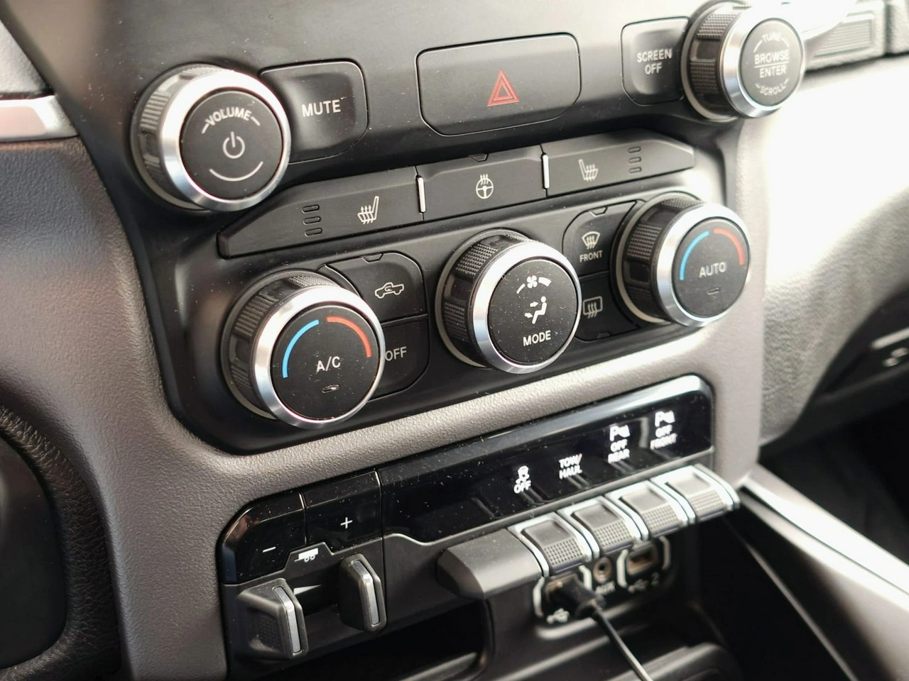 RAM 1500 - Zdjęcie 24