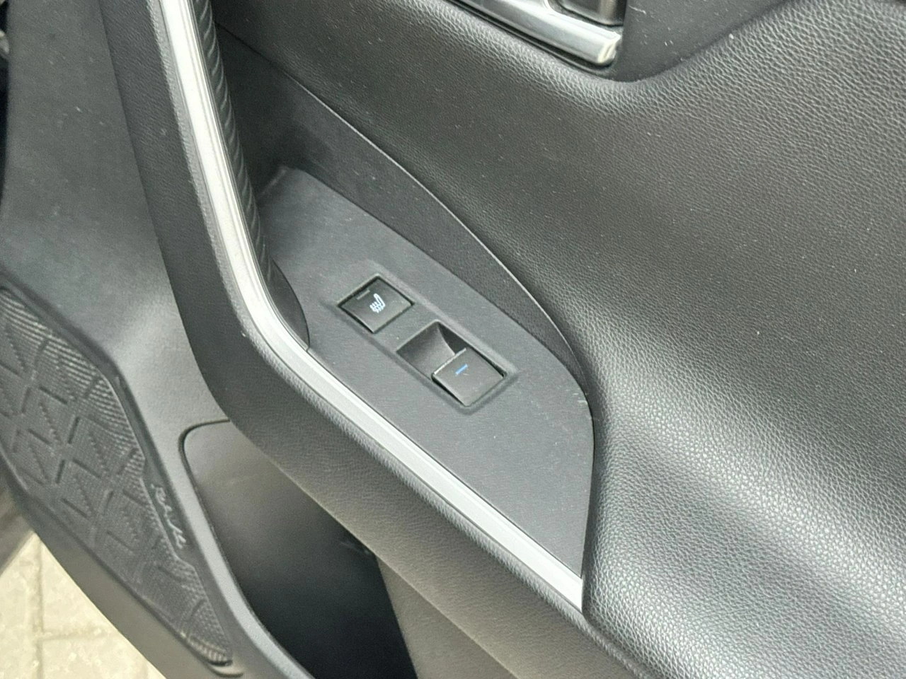 Toyota RAV-4 - Zdjęcie 23