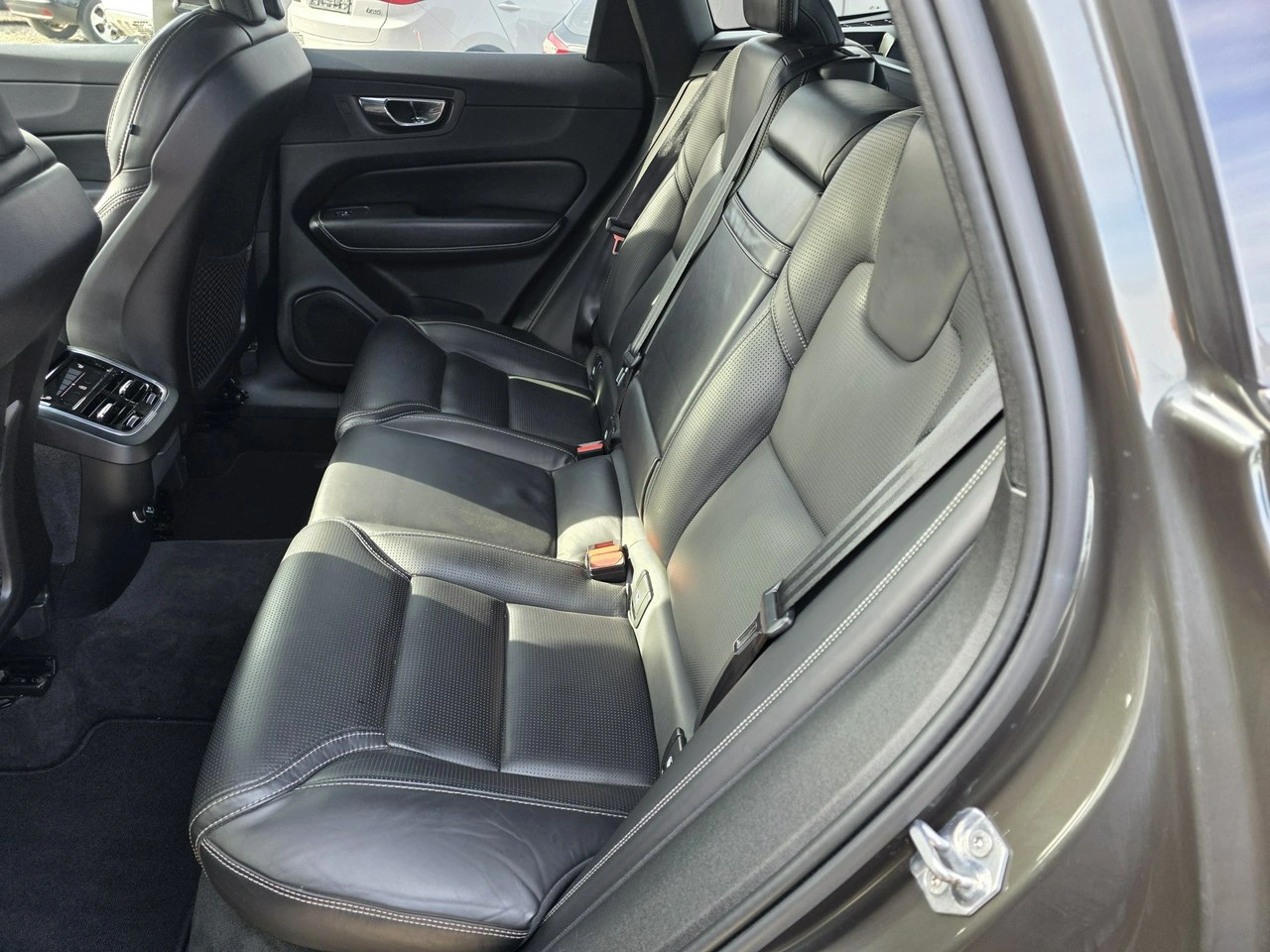 Volvo XC 60 - Zdjęcie 14