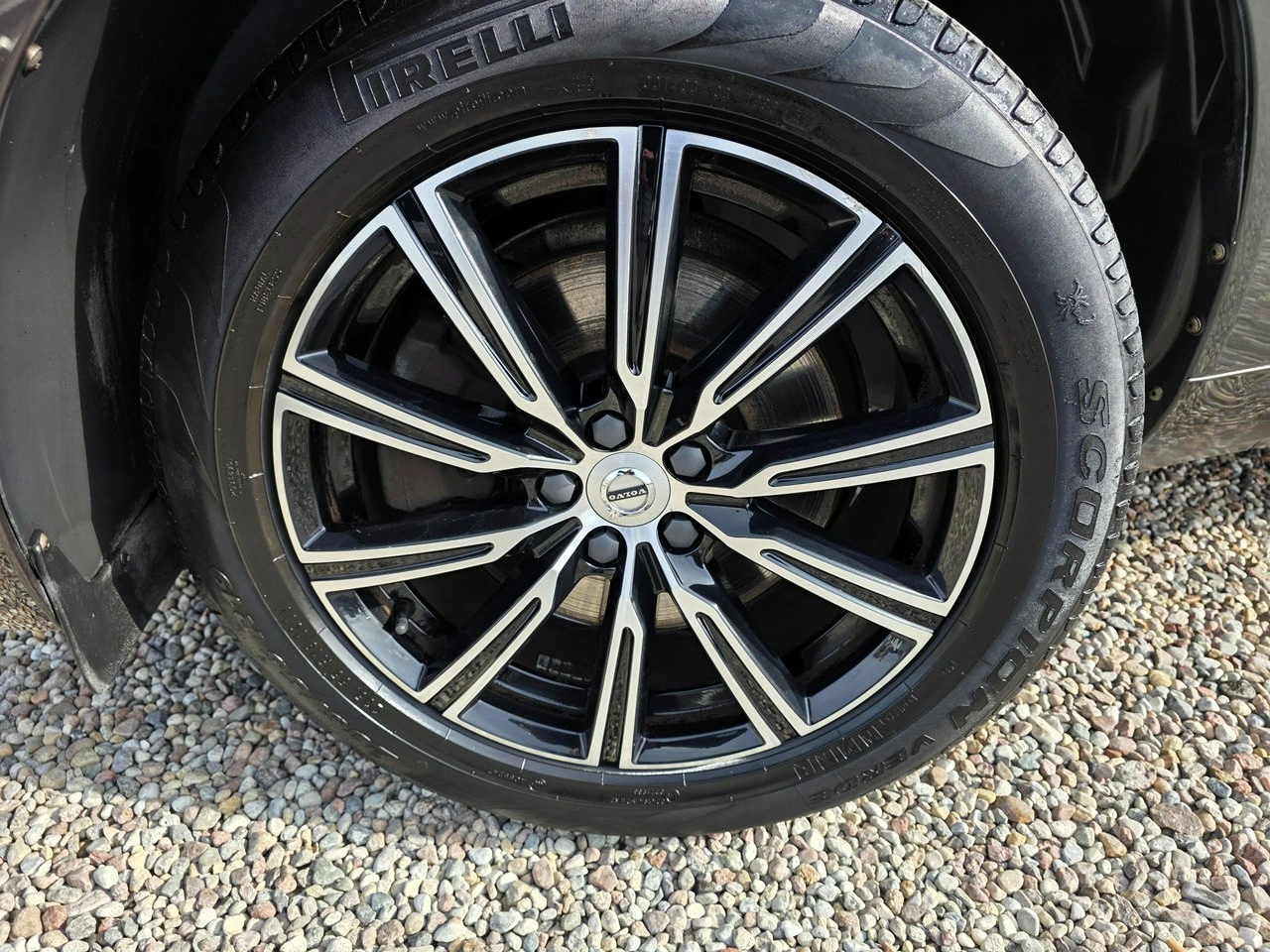 Volvo XC 60 - Zdjęcie 21