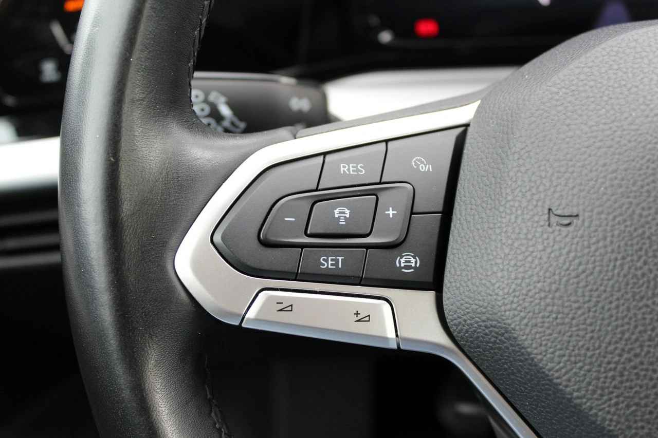 Volkswagen Golf - Zdjęcie 19