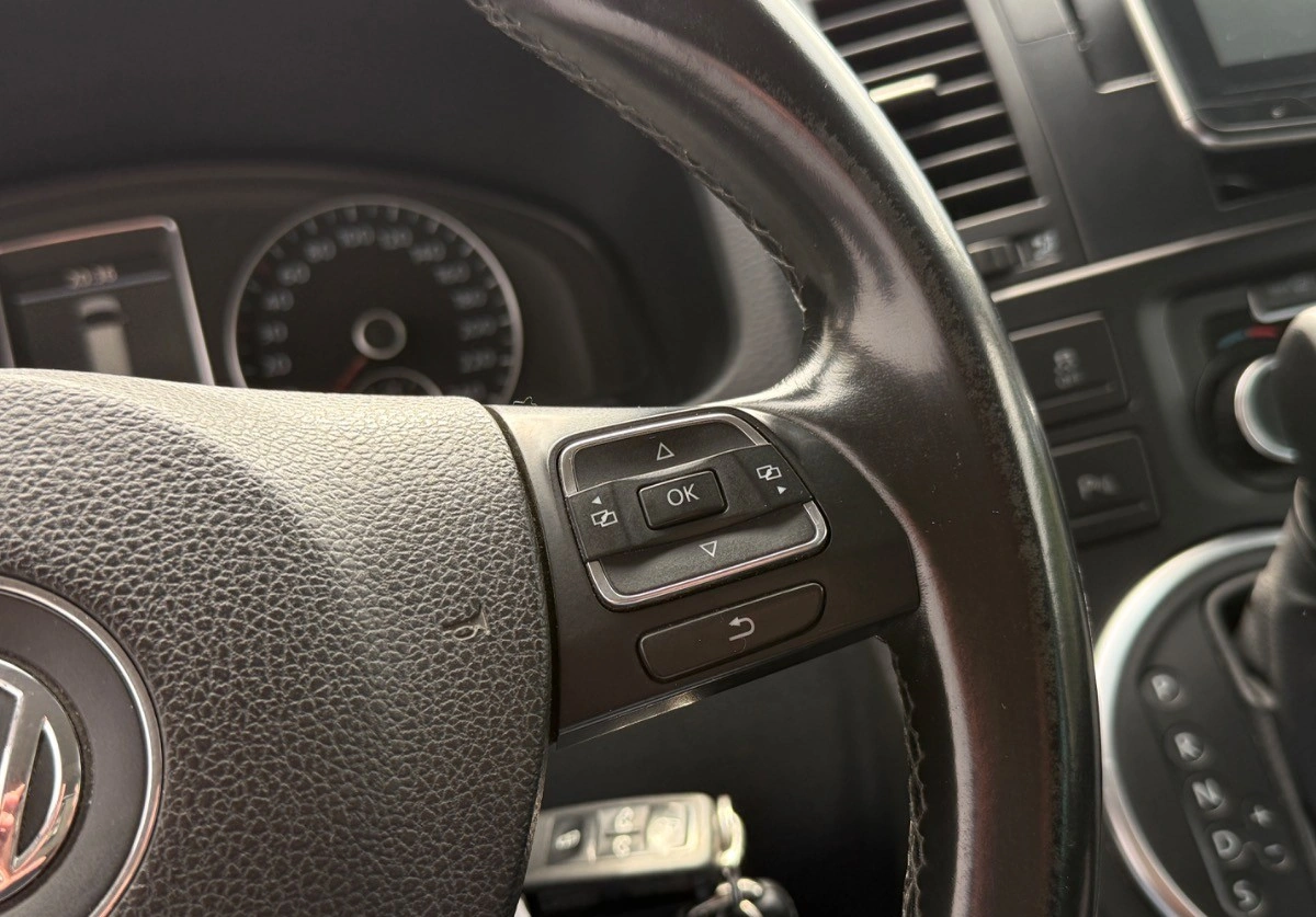 Volkswagen Multivan - Zdjęcie 25