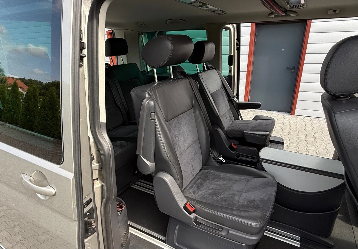 Volkswagen Multivan - Zdjęcie 16