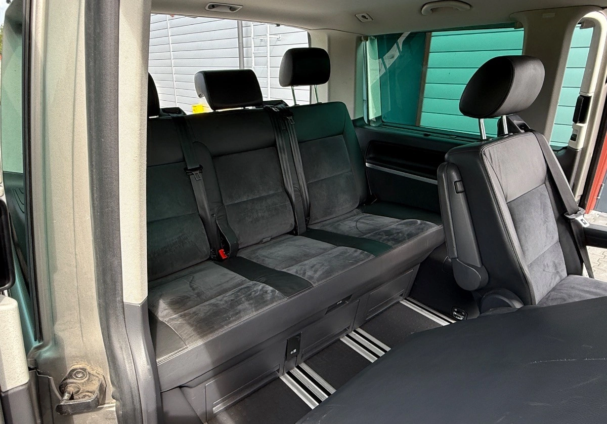 Volkswagen Multivan - Zdjęcie 18