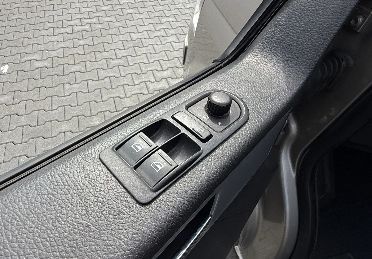 Volkswagen Multivan - Zdjęcie 22