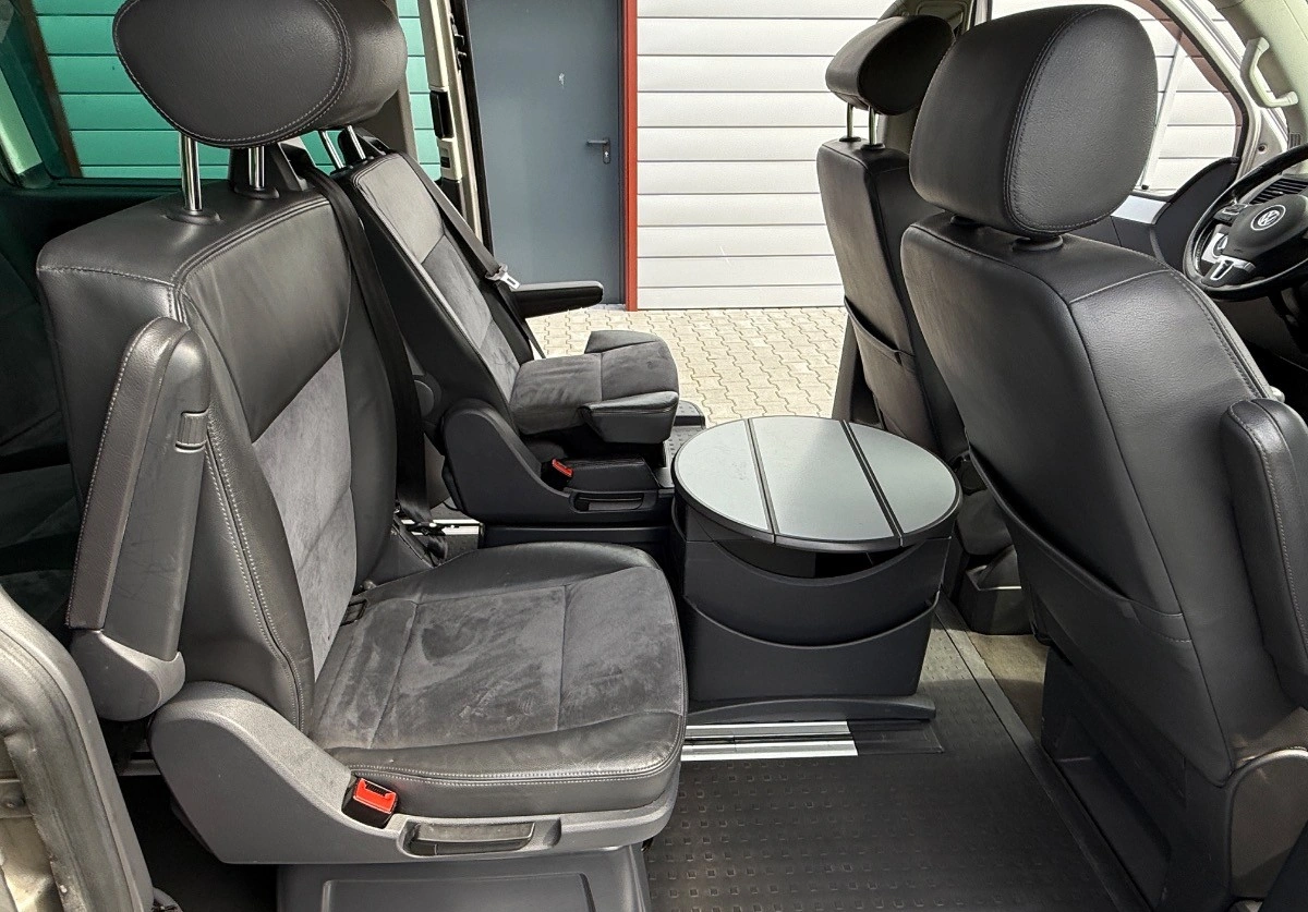 Volkswagen Multivan - Zdjęcie 23