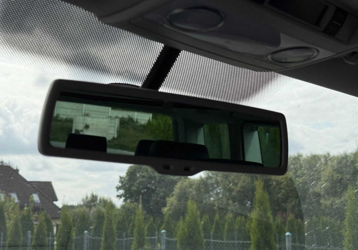 Volkswagen Multivan - Zdjęcie 31