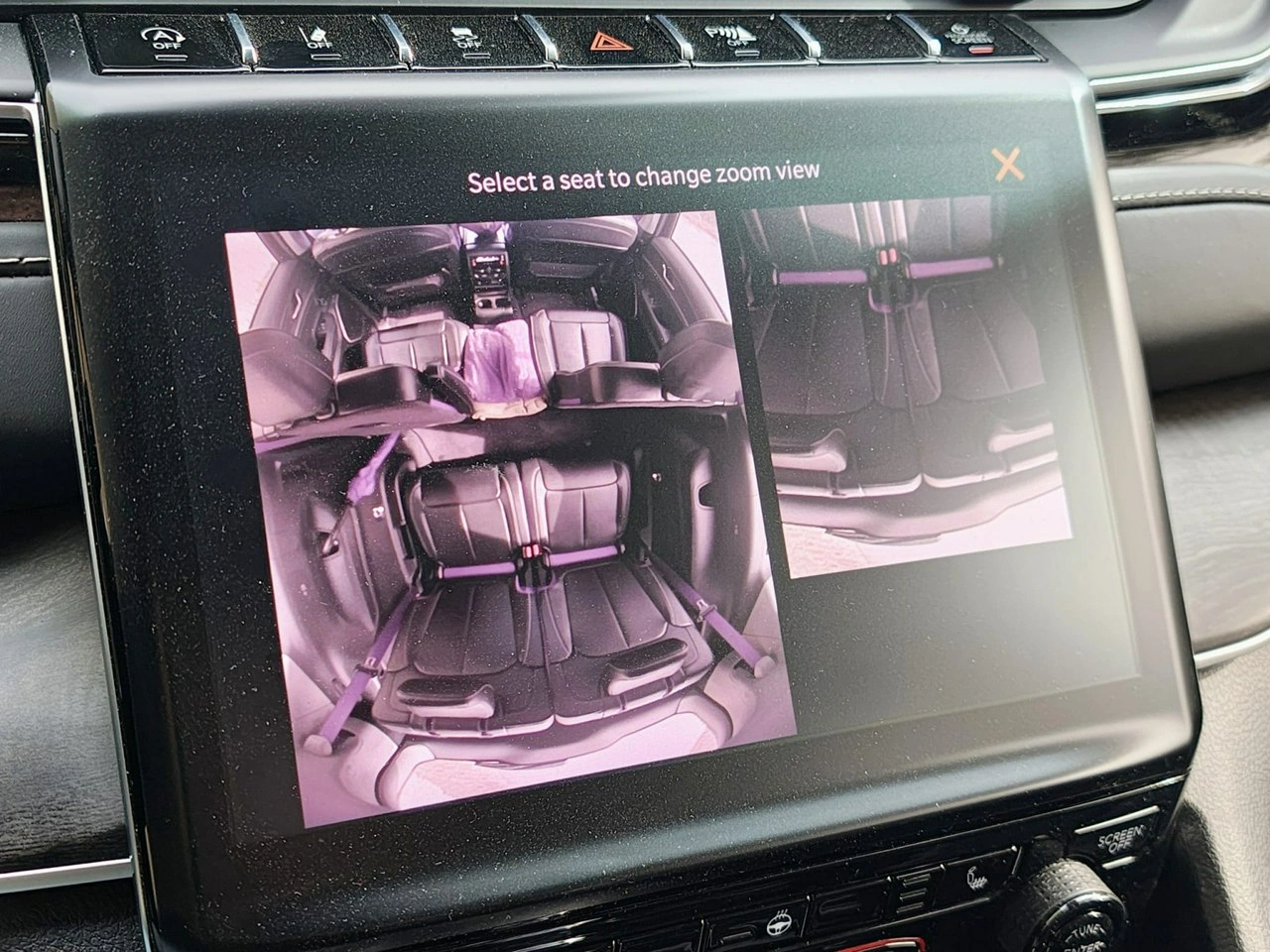 Jeep Grand Cherokee - Zdjęcie 19