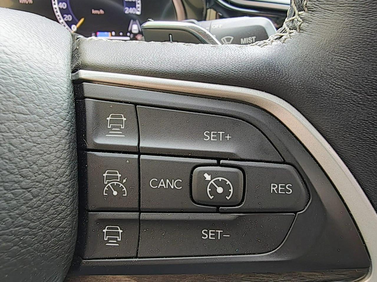 Jeep Grand Cherokee - Zdjęcie 26