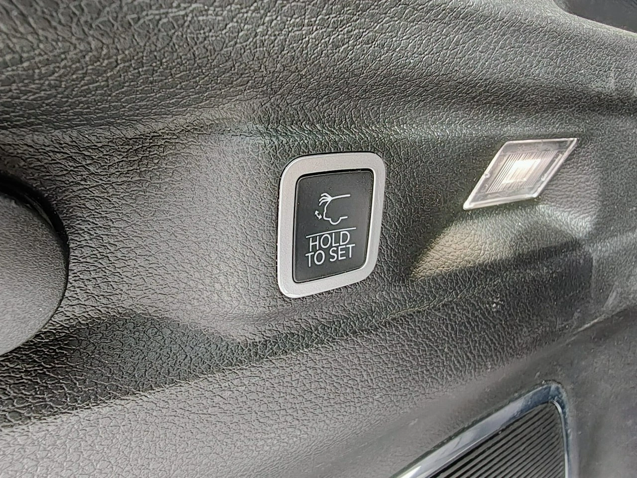 Jeep Grand Cherokee - Zdjęcie 28