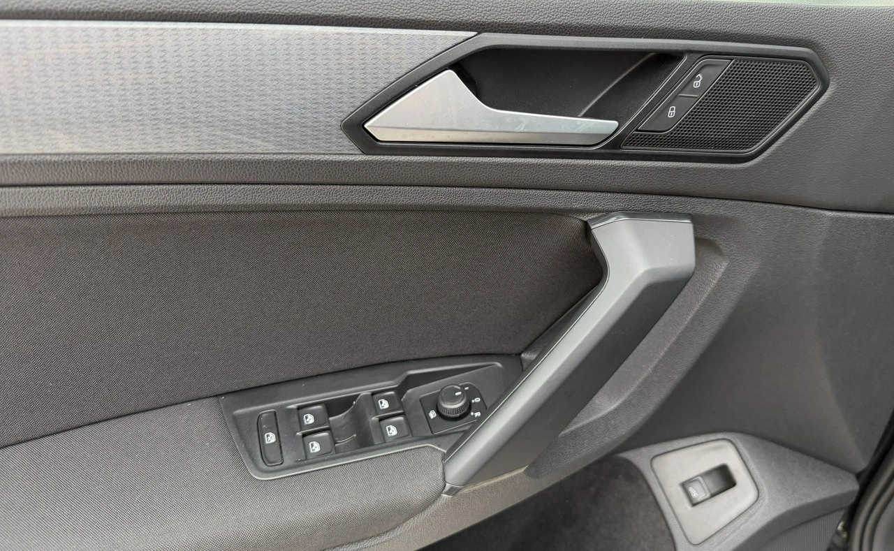 Volkswagen Tiguan - Zdjęcie 36