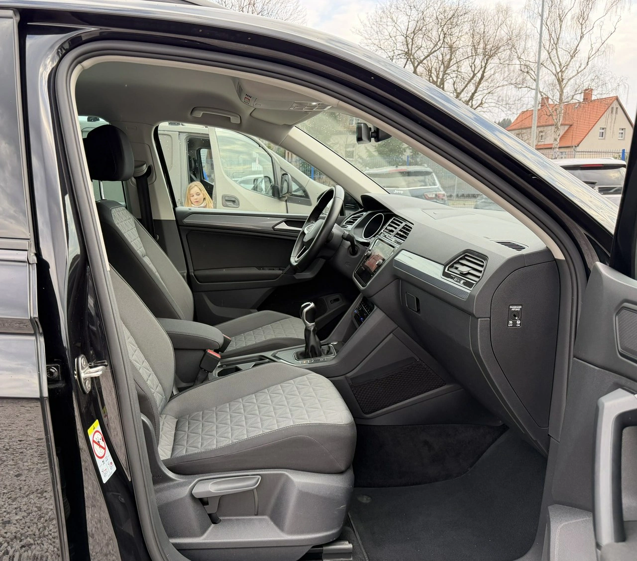 Volkswagen Tiguan - Zdjęcie 12