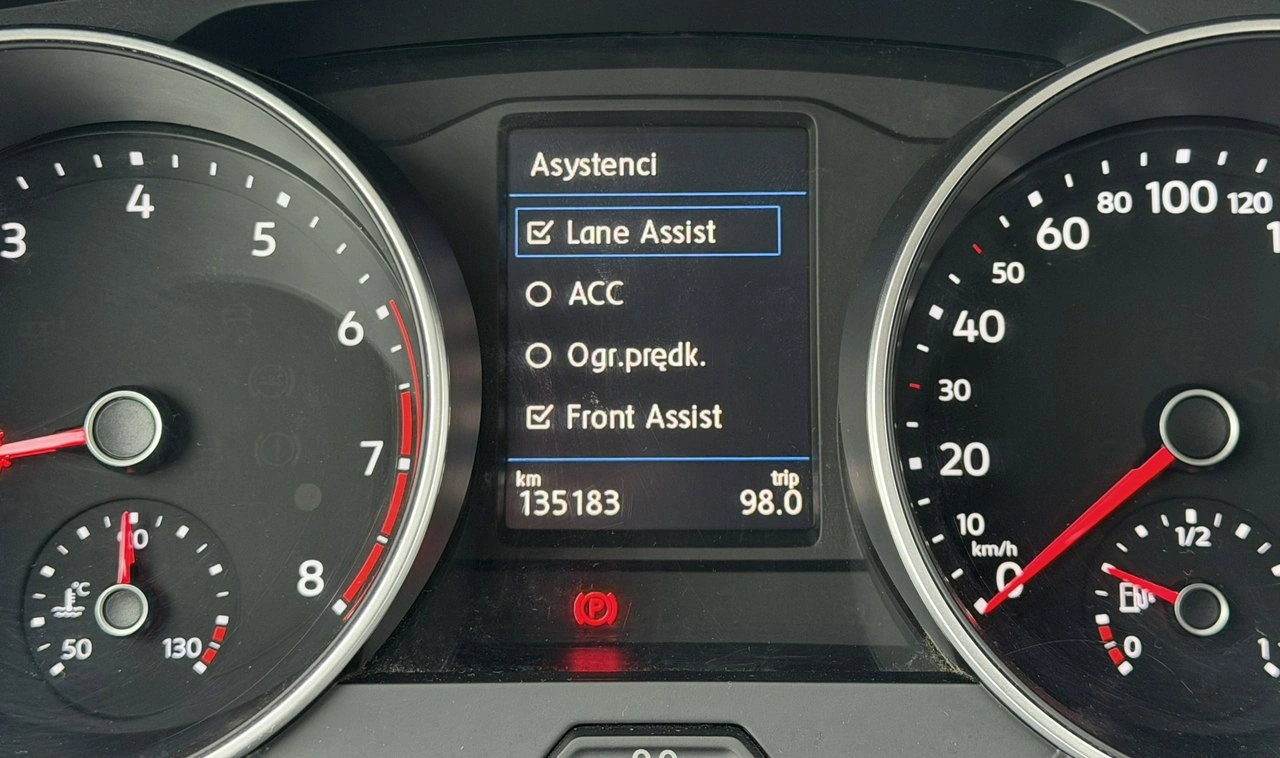 Volkswagen Tiguan - Zdjęcie 24