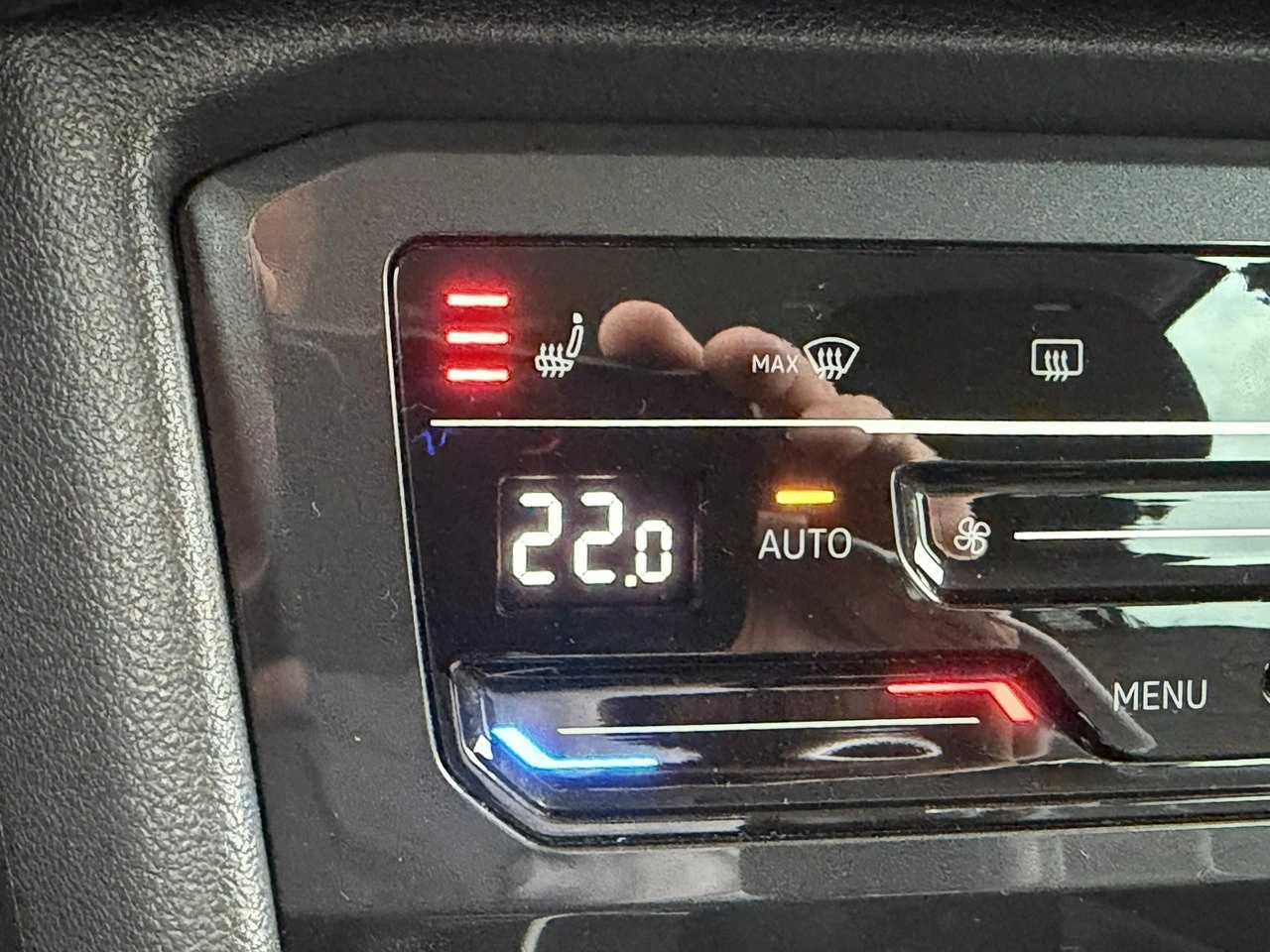 Volkswagen Tiguan - Zdjęcie 25